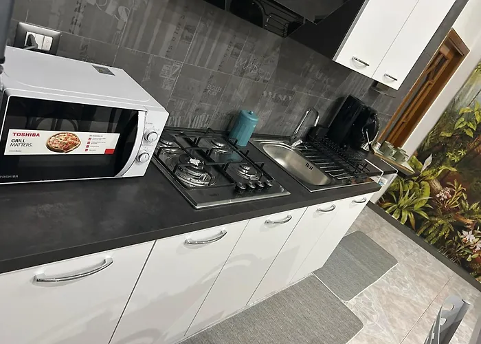 Roy's Holidays Дом отдыха Неаполь