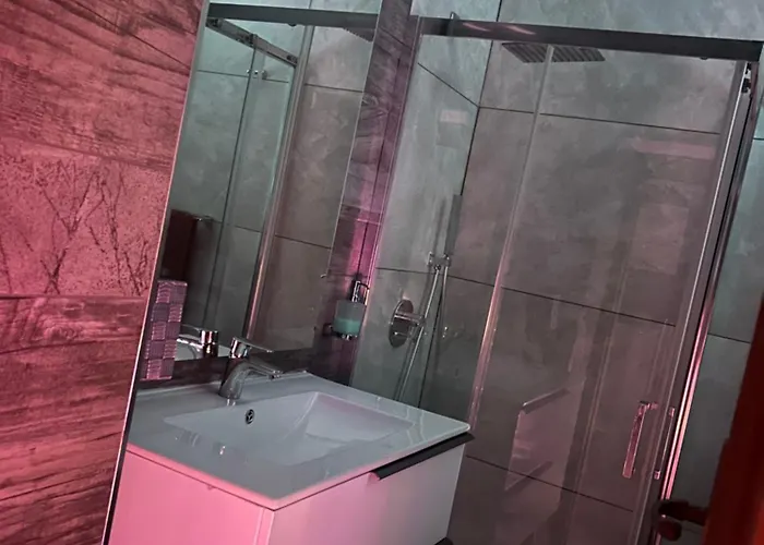 Roy's Holidays Дом отдыха Неаполь